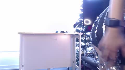 Snapshot of maevemads chatting on January 16, 5:01 pm Meaves online show from January 16, 5:01 pm