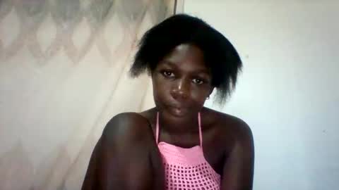 maevre_ online show from February 11, 10:20 am