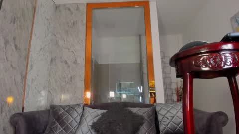 mafearias23 online show from February 13, 6:42 am