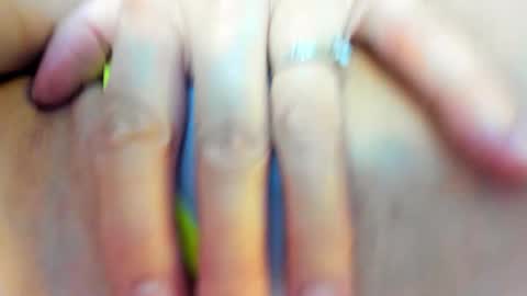 Snapshot of magali_11 chatting on March 6, 11:31 pm magali online show from March 6, 11:31 pm