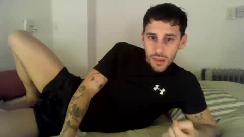 Snapshot of maggicboy29 chatting on August 2, 3:38 am maggicboy29 online show from August 2, 3:38 am
