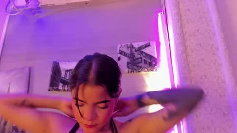 Maggie online show from October 9, 12:58 pm