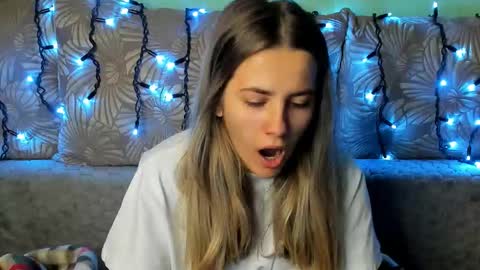 Maggie online show from November 10, 5:28 am