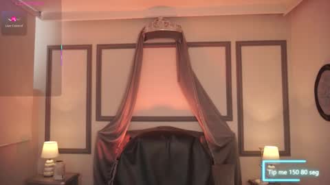   online show from February 1, 8:51 pm