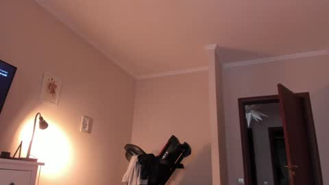 Snapshot of magic_couple13 chatting on February 4, 10:43 am Alice online show from February 4, 10:43 am