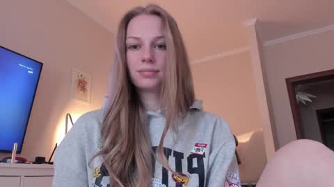 Snapshot of magic_couple13 chatting on February 10, 10:41 am Alice online show from February 10, 10:41 am