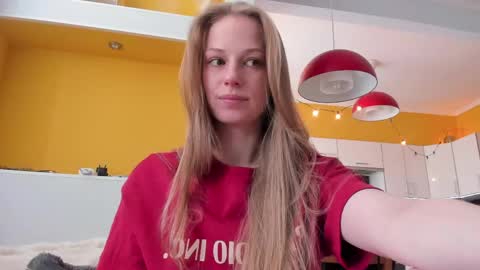 Alice  online show from May 10, 10:09 am
