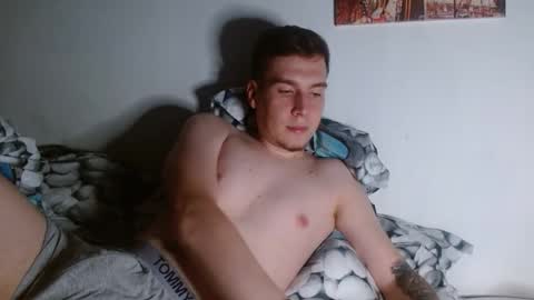 magic_fantasy77 online show from May 12, 7:22 pm