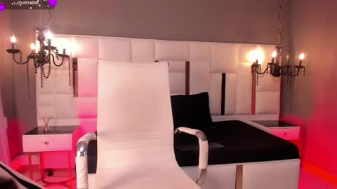 Snapshot of magic_isis_ chatting on February 21, 4:46 am Magic isis online show from February 21, 4:46 am