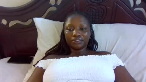 Snapshot of magic_koko3 chatting on March 9, 1:15 pm magic_koko3 online show from March 9, 1:15 pm