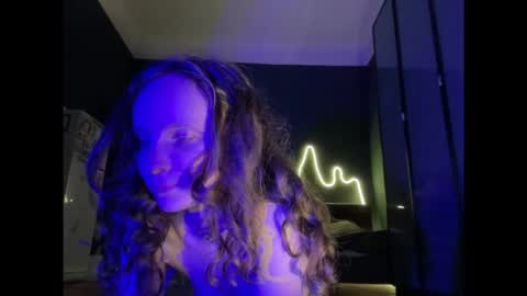 Mikky or Moon online show from October 9, 7:12 pm