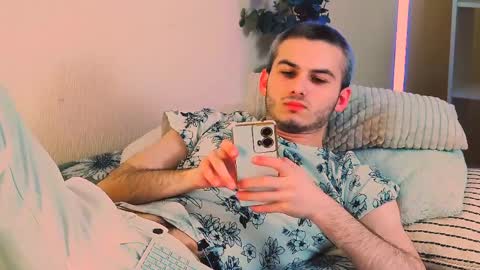 Snapshot of magic_storms chatting on March 28, 6:07 pm magic_storms online show from March 28, 6:07 pm