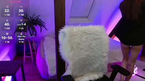 Zooey online show from January 4, 6:40 pm