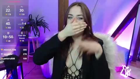 Zooey online show from January 21, 10:30 pm