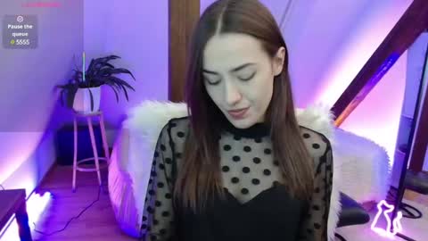 Zooey online show from February 28, 7:25 pm