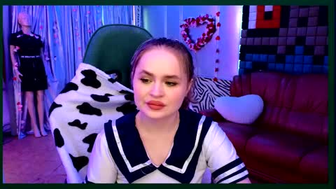 Jessica  Leila online show from February 28, 11:25 am