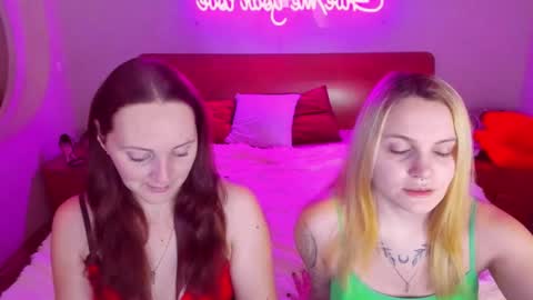 Lili and Bella online show from February 8, 7:26 am