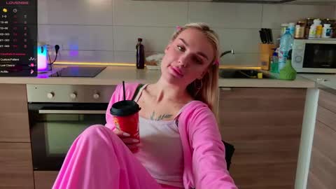 MagicLove online show from April 15, 6:20 am