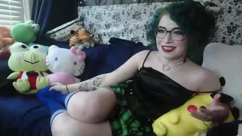 Snapshot of magicmirandamtg chatting on June 9, 12:00 am Miranda online show from June 9, 12:00 am