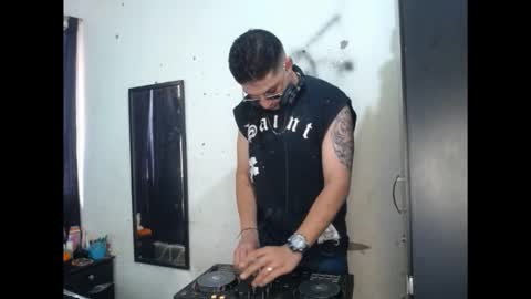 BRAYAN online show from November 24, 7:57 pm