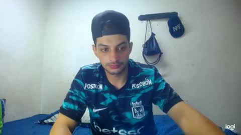 Snapshot of magico_9809 chatting on March 18, 4:37 am BRAYAN online show from March 18, 4:37 am