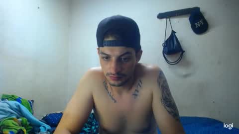 Snapshot of magico_9809 chatting on March 18, 4:54 pm BRAYAN online show from March 18, 4:54 pm