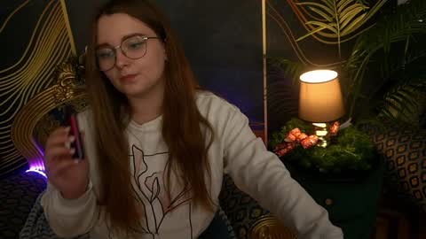 Emily online show from December 19, 6:12 pm