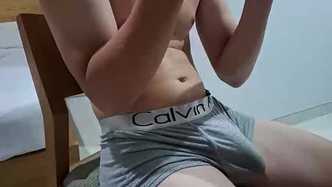 Eli online show from December 19, 3:35 am