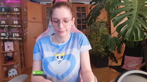 Nicole online show from February 7, 8:44 am