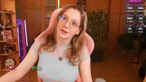 Nicole online show from June 24, 4:39 pm