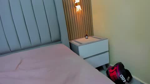 magievans1 online show from February 14, 4:20 pm