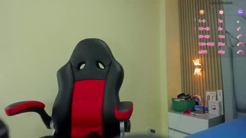 magievans1 online show from November 10, 12:37 pm