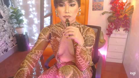 Snapshot of magnificentlydevilqueen chatting on September 14, 9:19 am MagnificentlyDEVILQueen online show from September 14, 9:19 am