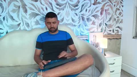 Magnus Alejo online show from February 6, 10:40 am