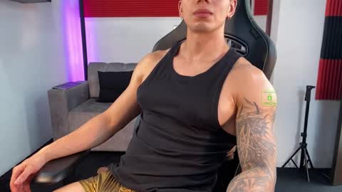 If you want me to use the Lovense please let me know  --    online show from May 6, 8:58 pm