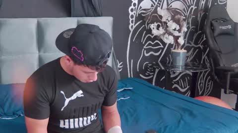 Snapshot of magnusknight_ chatting on February 5, 4:11 pm Magnus online show from February 5, 4:11 pm