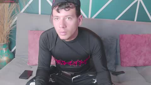 Snapshot of magnusknight_ chatting on February 8, 5:49 pm Magnus online show from February 8, 5:49 pm