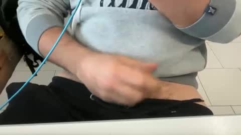 magopirandellow online show from February 12, 10:10 am