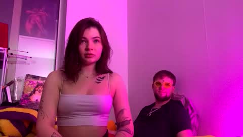 Snapshot of magpie_mila chatting on September 14, 10:31 pm magpie_mila online show from September 14, 10:31 pm