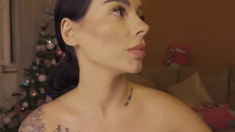 magyc_bri online show from December 29, 10:14 pm