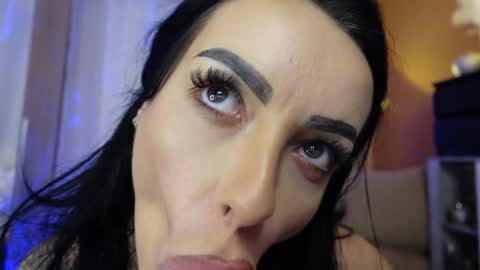 magyc_bri online show from February 7, 10:20 pm