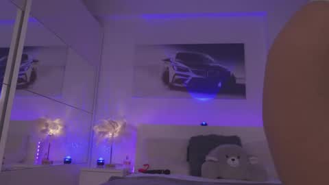 magyc_bri online show from October 23, 3:00 pm