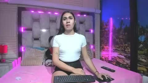 Snapshot of mahiara_hot chatting on July 27, 12:23 pm mahiara hot online show from July 27, 12:23 pm