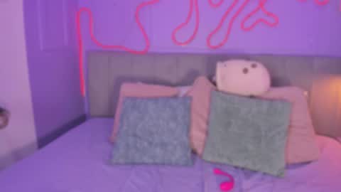 Mai online show from November 24, 7:24 pm