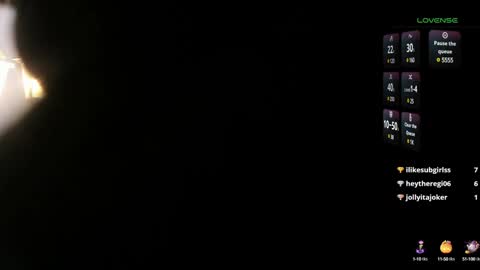 Snapshot of maia_goldenn chatting on December 29, 6:45 am maia online show from December 29, 6:45 am