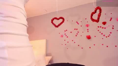 Snapshot of maia_w10 chatting on February 24, 12:36 pm Maia online show from February 24, 12:36 pm