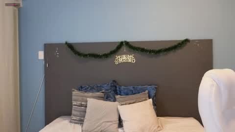 Snapshot of maiaa_ruiz chatting on December 11, 4:20 pm Maiaa Ruiz online show from December 11, 4:20 pm