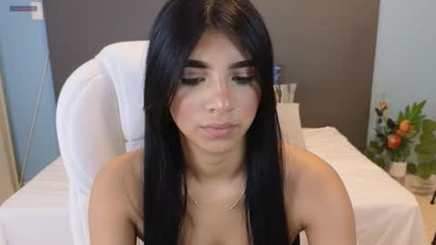 Snapshot of maiaa_ruiz chatting on December 12, 1:17 pm Maiaa Ruiz online show from December 12, 1:17 pm