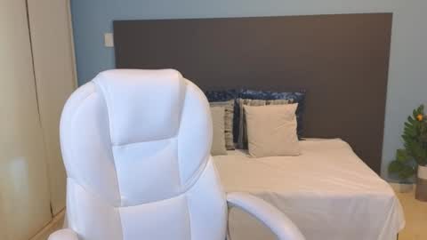 Snapshot of maiaa_ruiz chatting on January 18, 4:42 pm Maiaa Ruiz online show from January 18, 4:42 pm