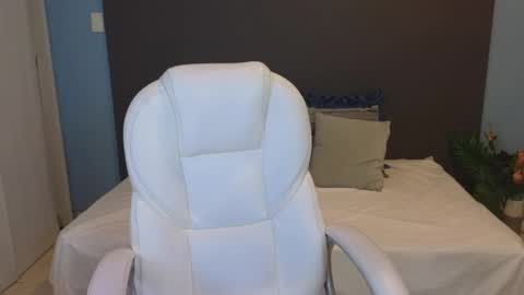 Snapshot of maiaa_ruiz chatting on January 25, 12:58 pm Maiaa Ruiz online show from January 25, 12:58 pm